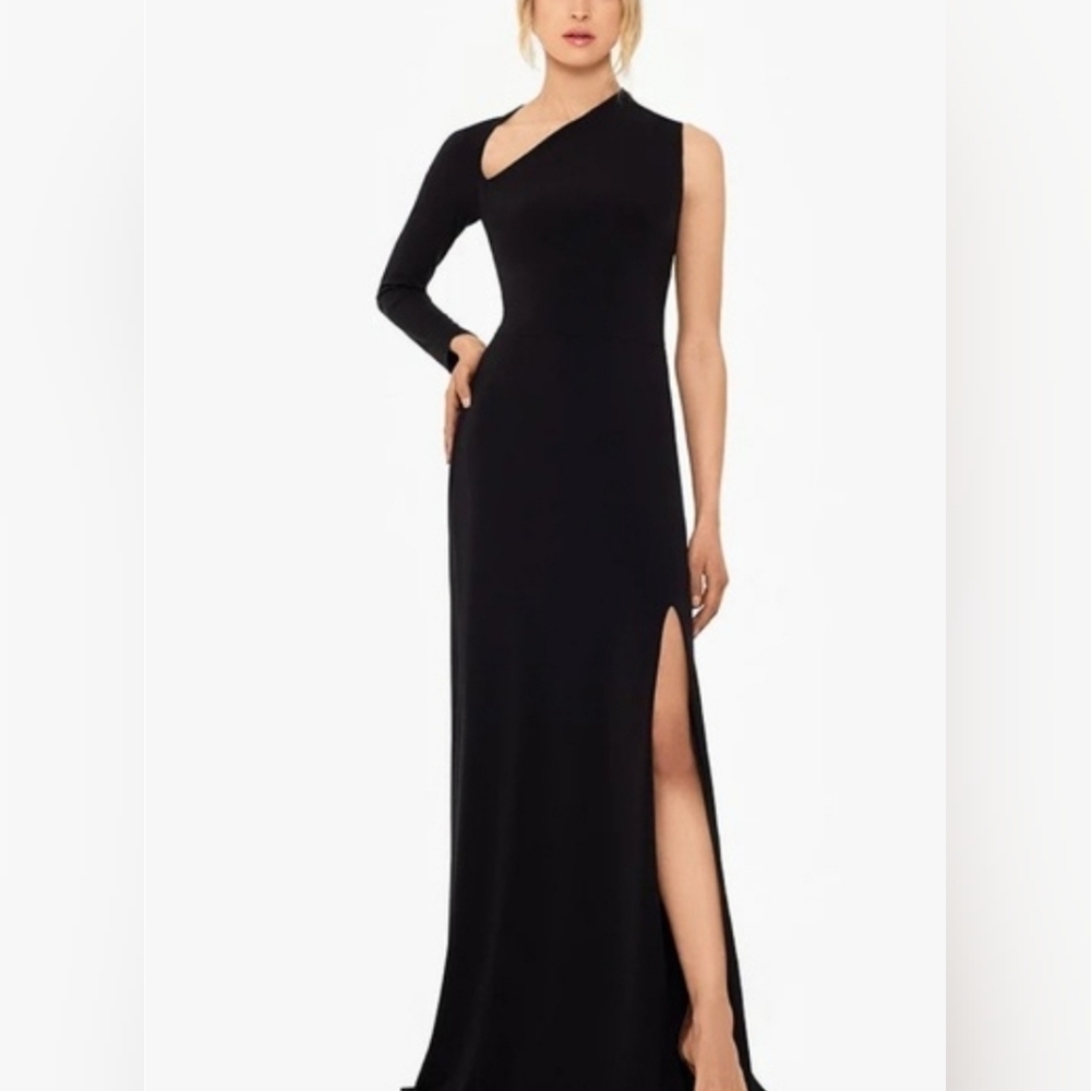 Betsy Adam Formal Evening Gown